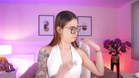 Ana online show from August 4, 12:00 pm
