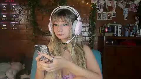 Anny  IG online show from July 16, 10:03 pm
