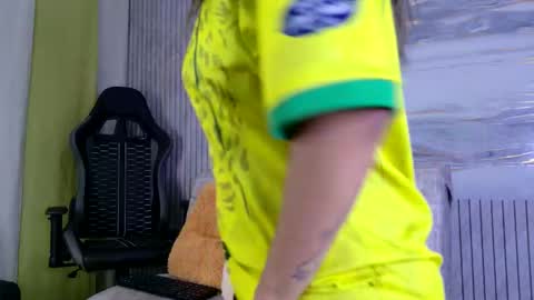 anthonela19_ online show from March 15, 5:53 am