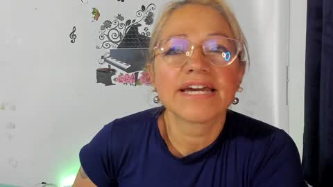 Snapshot of anthonela_mature_ chatting on December 19, 6:01 pm anthonela_mature_ online show from December 19, 6:01 pm