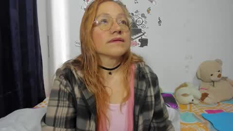 Snapshot of anthonela_mature_ chatting on October 12, 8:33 pm anthonela_mature_ online show from October 12, 8:33 pm