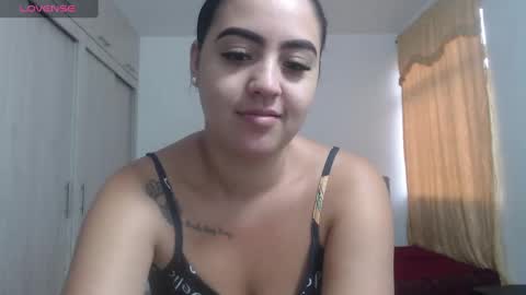 Snapshot of anthonela_queen chatting on October 6, 12:22 pm Anthonela Queen online show from October 6, 12:22 pm