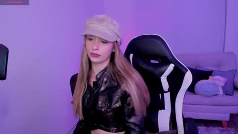 Snapshot of anthonelaa777 chatting on September 23, 2:43 am Anthonela online show from September 23, 2:43 am