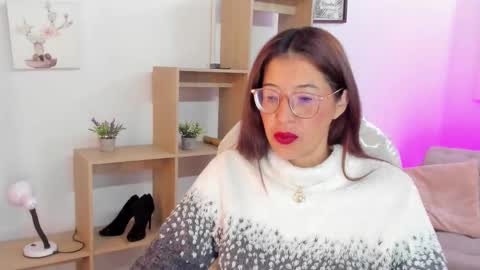 Snapshot of antoneella__ chatting on October 1, 12:10 pm Antonella online show from October 1, 12:10 pm
