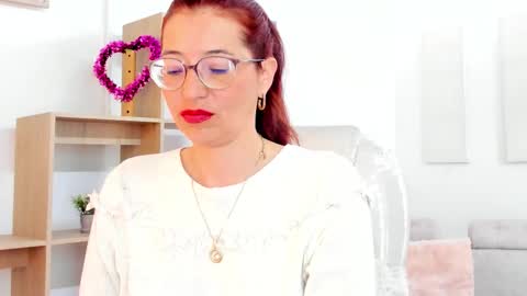 Snapshot of antoneella__ chatting on October 13, 12:52 pm Antonella online show from October 13, 12:52 pm