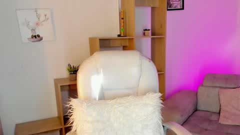Snapshot of antoneella__ chatting on September 11, 12:16 pm Antonella online show from September 11, 12:16 pm