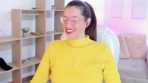 Snapshot of antoneella__ chatting on October 4, 12:22 pm Antonella online show from October 4, 12:22 pm