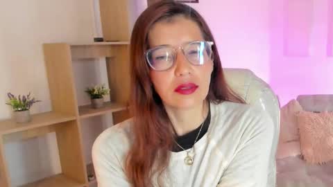 Snapshot of antoneella__ chatting on September 21, 12:37 pm Antonella online show from September 21, 12:37 pm