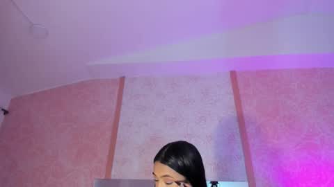 Snapshot of antonella_rossi24 chatting on September 28, 7:41 pm Antonella Rossi online show from September 28, 7:41 pm