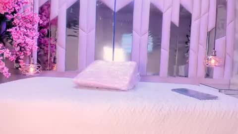 Snapshot of antonelladonelli01 chatting on October 7, 3:05 pm antonella Donelli online show from October 7, 3:05 pm