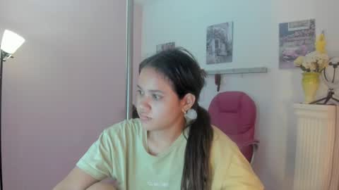 Snapshot of antonellakling_ chatting on January 13, 11:19 am ANTONELLA online show from January 13, 11:19 am