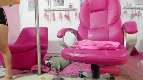 Snapshot of antonellakling_ chatting on September 26, 12:03 pm ANTONELLA online show from September 26, 12:03 pm