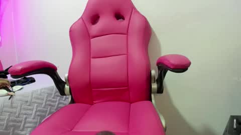 Snapshot of antonellakling_ chatting on October 11, 12:41 pm ANTONELLA online show from October 11, 12:41 pm