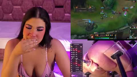 Snapshot of antonellavega__ chatting on October 8, 6:18 am Antonella online show from October 8, 6:18 am