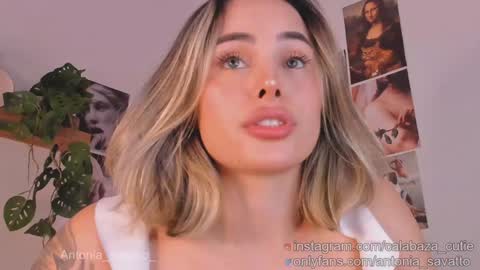 Snapshot of antonia_savatto_ chatting on January 27, 4:22 pm o ANTO online show from January 27, 4:22 pm