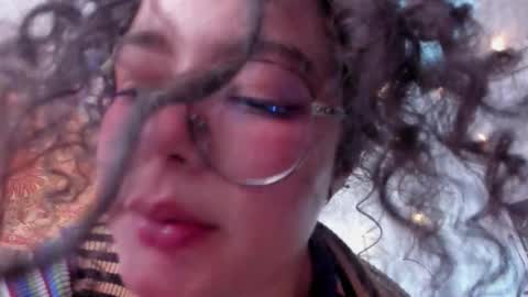 Snapshot of antoniart_ chatting on September 23, 4:10 am Antonia online show from September 23, 4:10 am