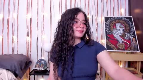 Snapshot of antoniart_ chatting on January 24, 3:11 am Antonia online show from January 24, 3:11 am