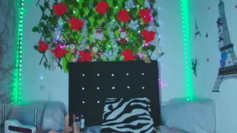 any mour online show from December 3, 9:06 pm