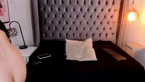anya_belth online show from July 21, 7:36 pm