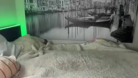 Anya online show from March 6, 5:41 pm