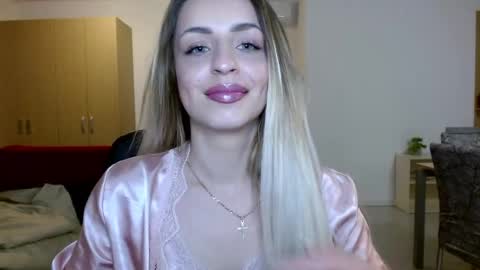 Anya online show from May 15, 7:38 pm