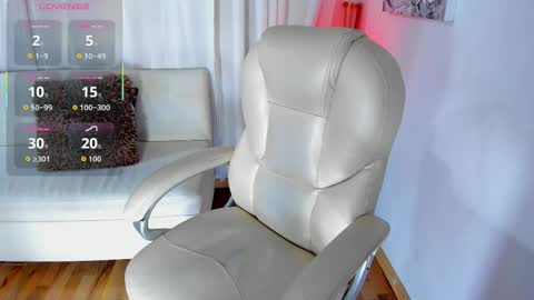 Anyi online show from December 1, 6:10 pm