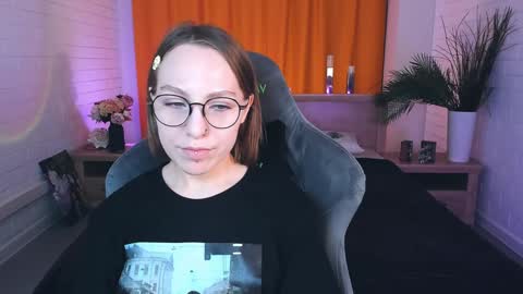 Snapshot of aphexqueen chatting on January 14, 9:24 am APHEX QUEEN online show from January 14, 9:24 am