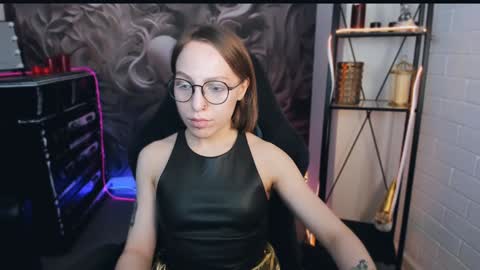 Snapshot of aphexqueen chatting on January 16, 1:04 pm APHEX QUEEN online show from January 16, 1:04 pm