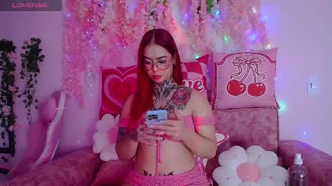 aphrodite__bloom online show from April 21, 10:39 pm
