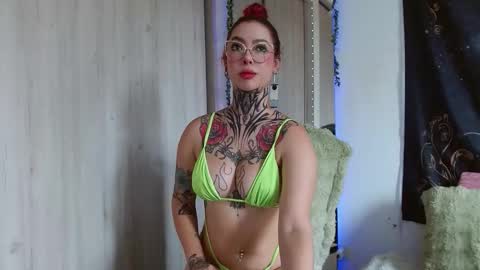 aphrodite__bloom online show from October 27, 9:09 pm