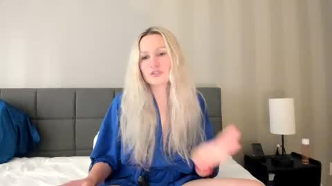 Audrey Im usually online every single day except sundays from  and 20 pm uk time online show from June 29, 8:41 pm