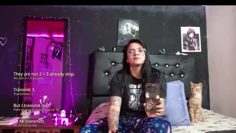Snapshot of aprildol chatting on September 23, 9:18 am lucy online show from September 23, 9:18 am