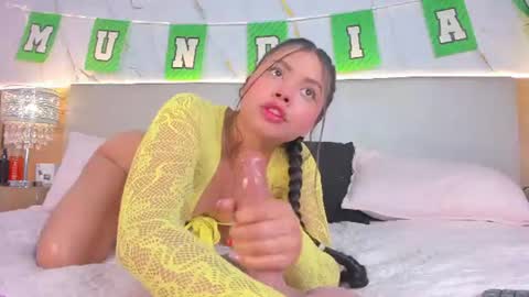 aprilgrey111 online show from June 11, 12:32 am