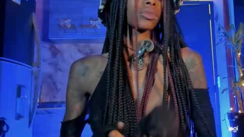 aprillebony319262 online show from January 10, 4:11 pm