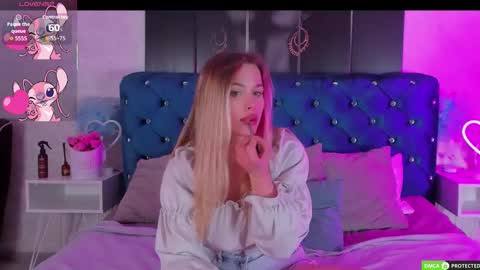 April online show from November 9, 7:32 pm