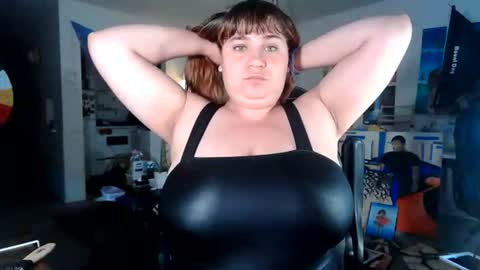 BustyPrincessLeila online show from July 26, 11:56 pm