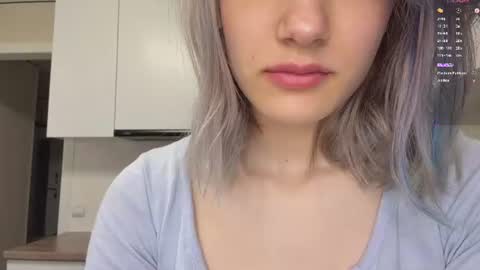 Caroline online show from July 28, 4:39 pm