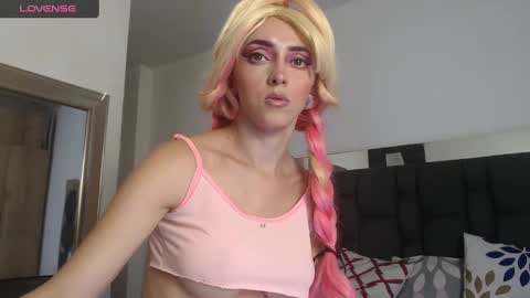 Sharlotte online show from March 10, 8:01 pm