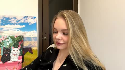 Amelia online show from December 5, 9:21 am