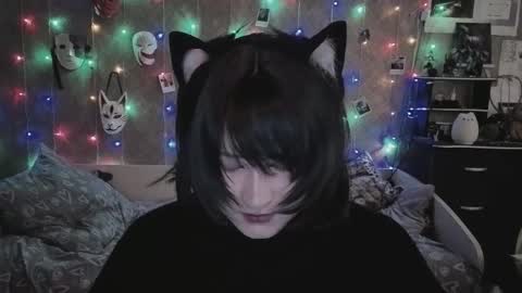 Ahri online show from December 14, 6:03 pm