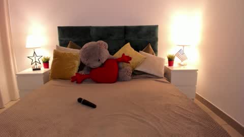 aria_blisss online show from November 26, 6:36 am