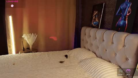 aria_mila online show from June 26, 10:27 am