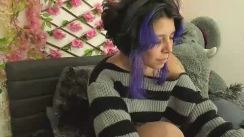 aria_silk online show from July 13, 5:35 pm