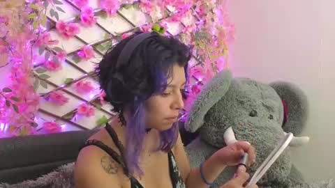 aria_silk online show from July 15, 6:45 pm
