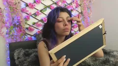 aria_silk online show from June 15, 1:39 am