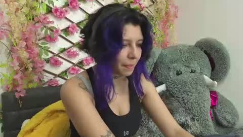 aria_silk online show from August 1, 11:40 pm