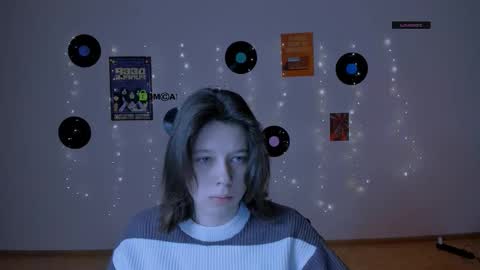 aria_wild_ online show from March 7, 10:44 am