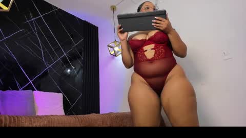 AriaBelle1 online show from June 13, 6:27 pm