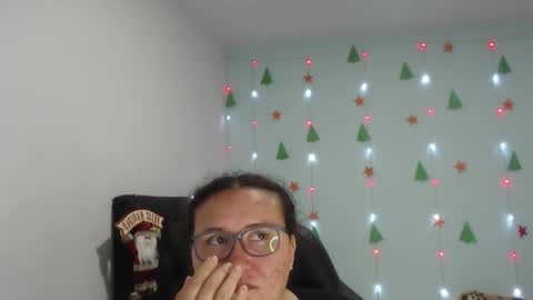Snapshot of ariadna_6 chatting on December 16, 5:22 pm ...Ariana... online show from December 16, 5:22 pm