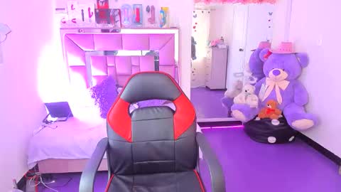 ariadnacappelletty online show from February 17, 4:17 pm